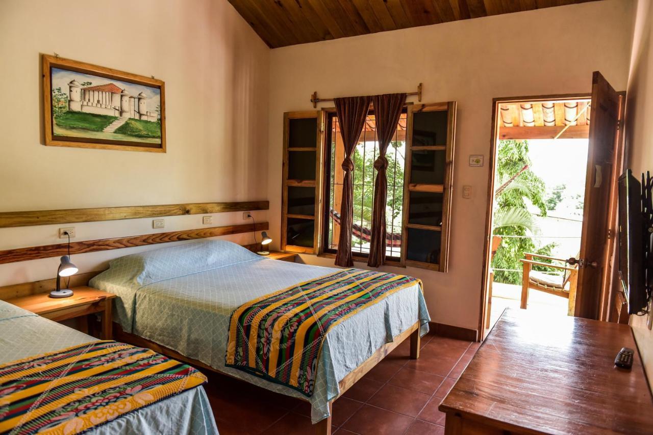 Hotel And Restaurant Guancascos Gracias Bagian luar foto