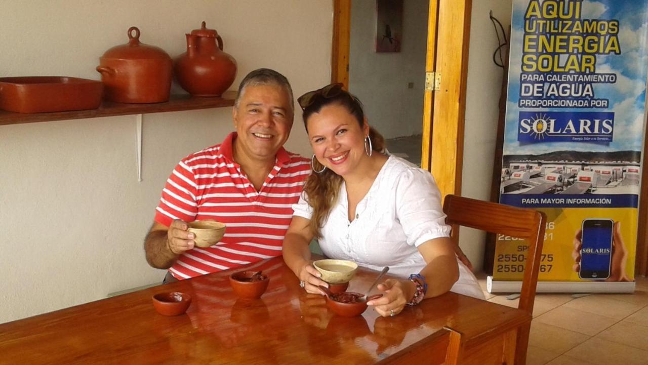 Hotel And Restaurant Guancascos Gracias Bagian luar foto