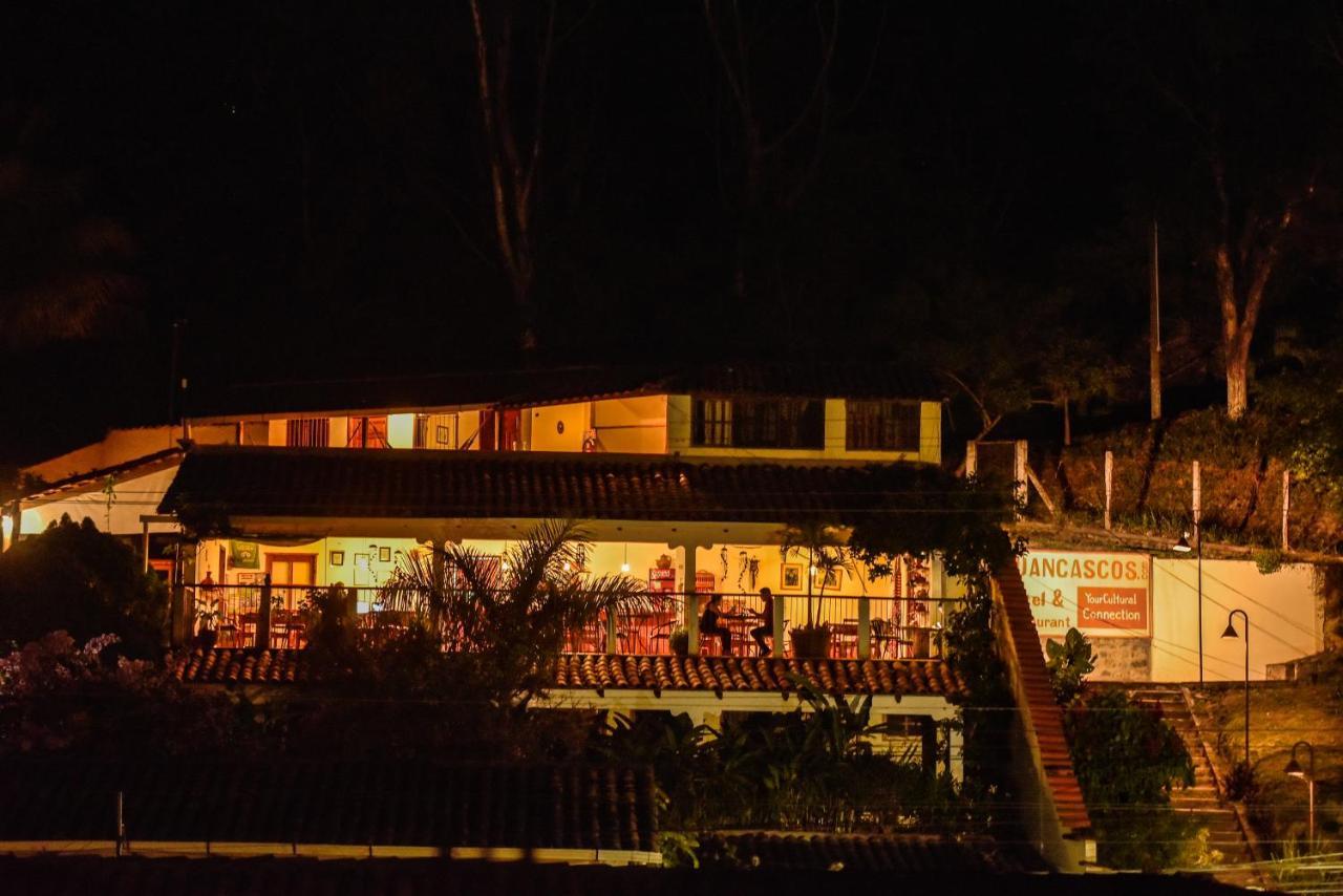 Hotel And Restaurant Guancascos Gracias Bagian luar foto