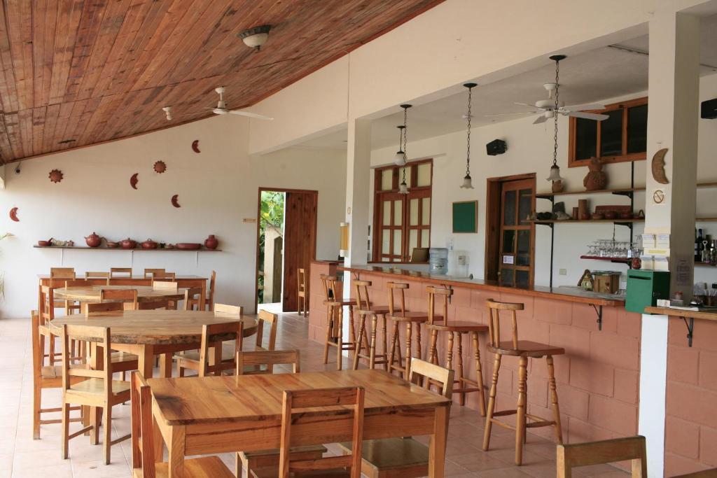 Hotel And Restaurant Guancascos Gracias Bagian luar foto