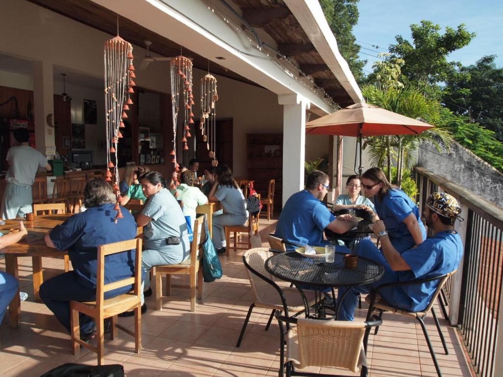 Hotel And Restaurant Guancascos Gracias Bagian luar foto
