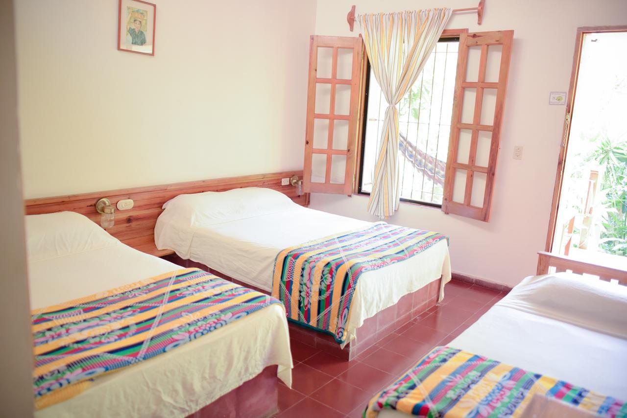Hotel And Restaurant Guancascos Gracias Bagian luar foto